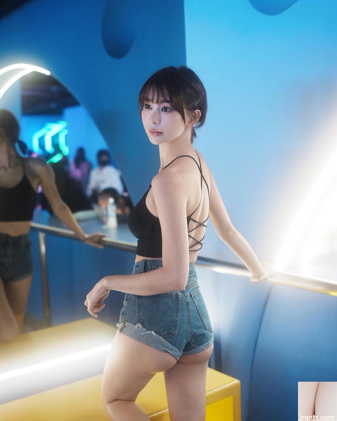 Cơ thể nóng bỏng của một người “Naru” cám dỗ cơ thể với sự chết người quá mạnh (57p) - Ảnh 13