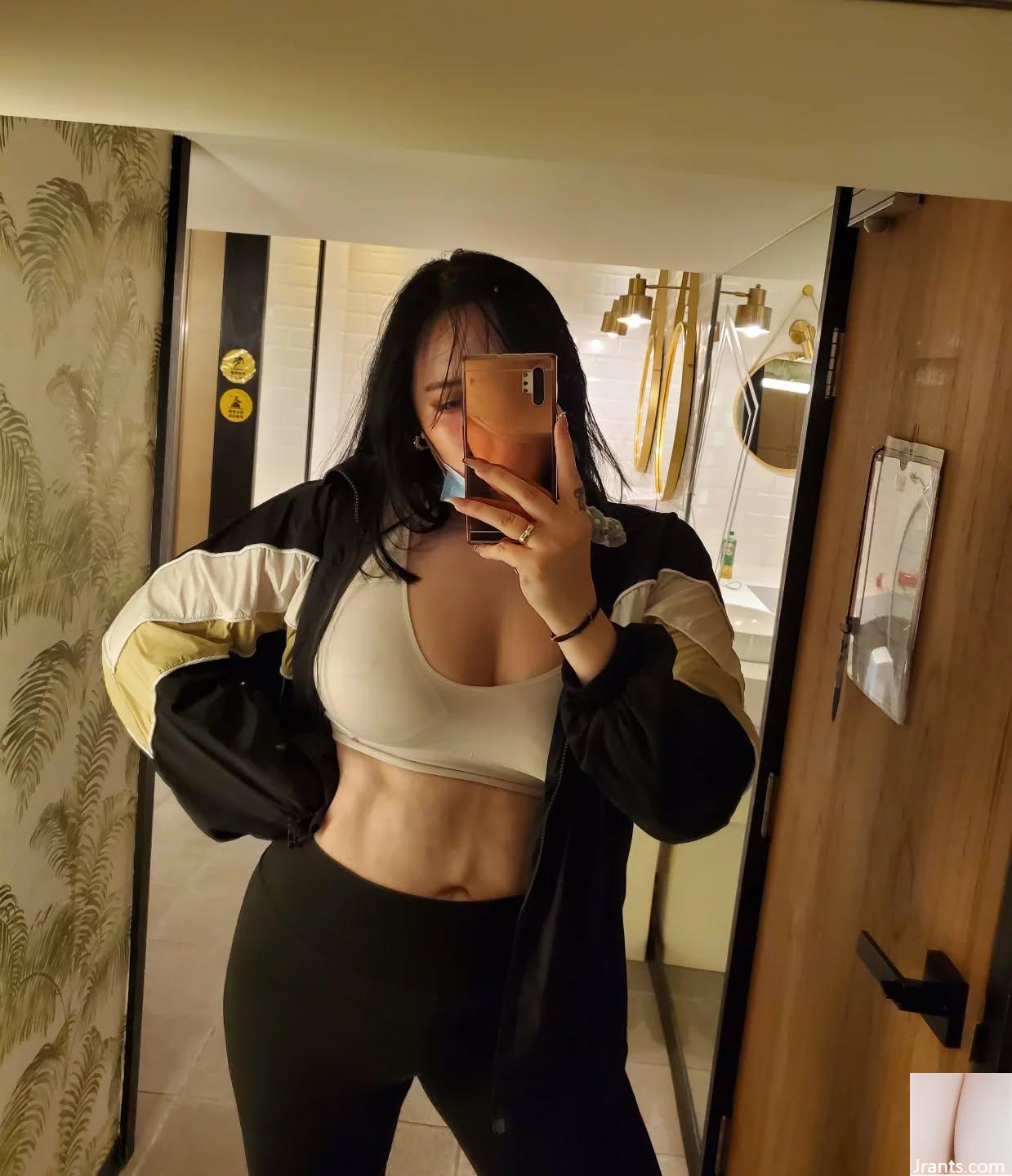 Vòng eo hoàn hảo “Huang Jing” ngực đẹp sắp xuất hiện (35p) - Ảnh 26