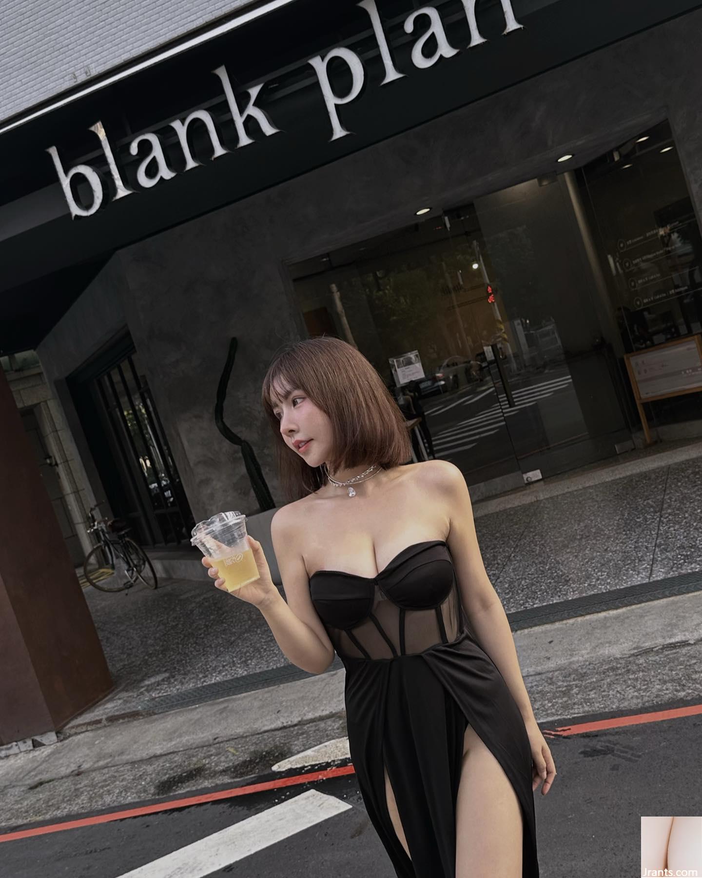 Cơ thể hấp dẫn “Zhou Nianxun” cô gái xinh đẹp và xinh đẹp cười ngọt ngào và khiến mọi người mất linh hồn (45p) - Ảnh 17