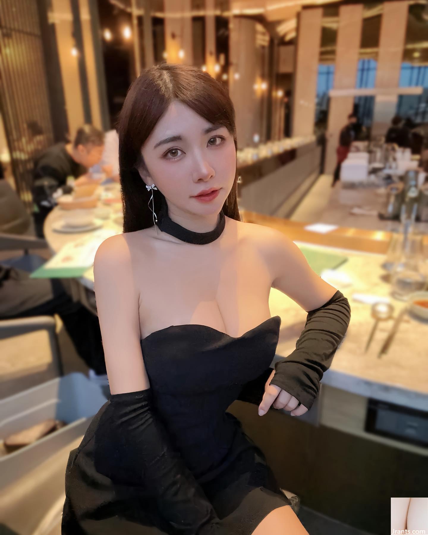 Cơ thể hấp dẫn “Zhou Nianxun” cô gái xinh đẹp và xinh đẹp cười ngọt ngào và khiến mọi người mất linh hồn (45p) - Ảnh 9