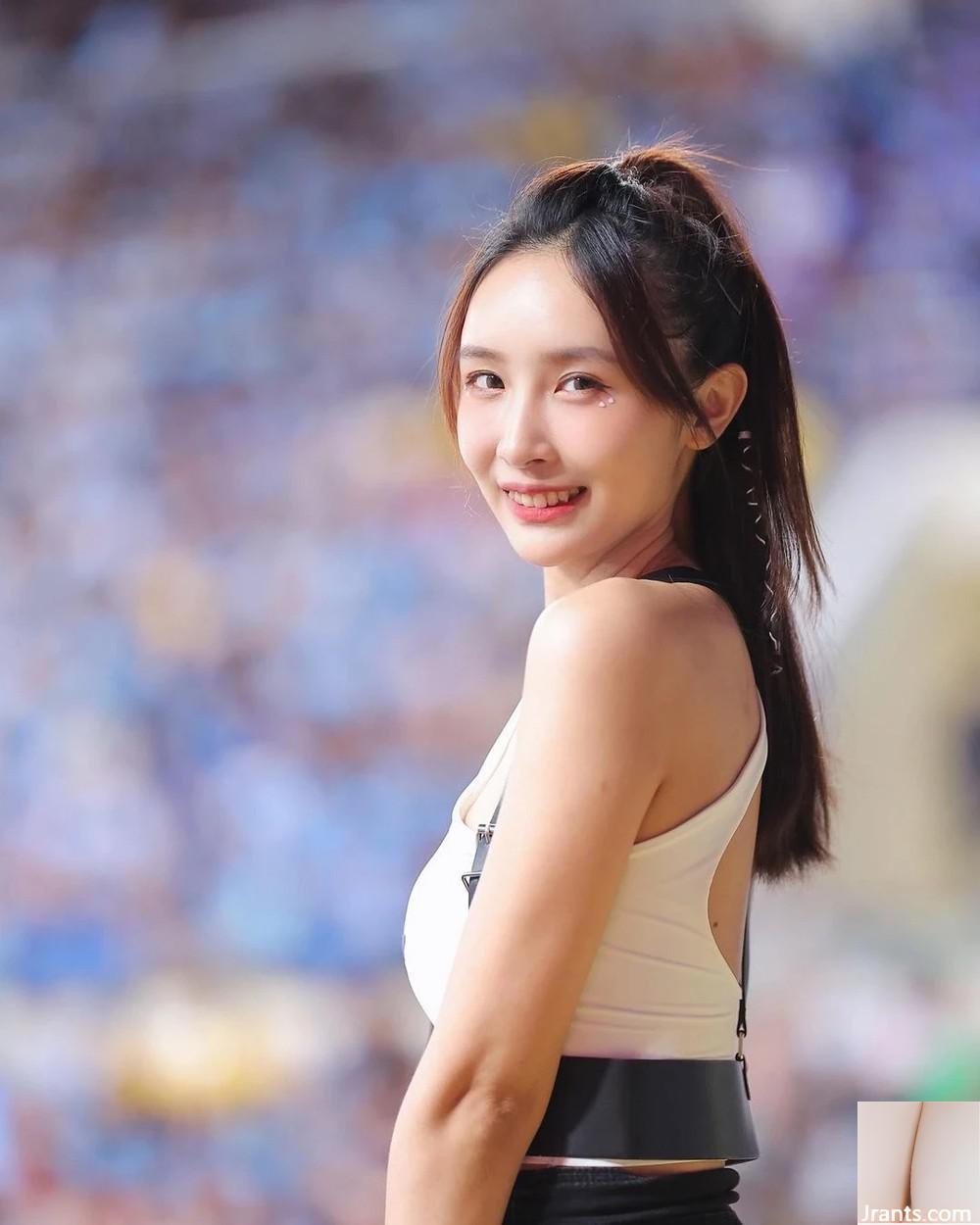 Nữ thần ngọt ngào “Zhenzhen” là một nụ cười ngọt ngào. - Ảnh 10