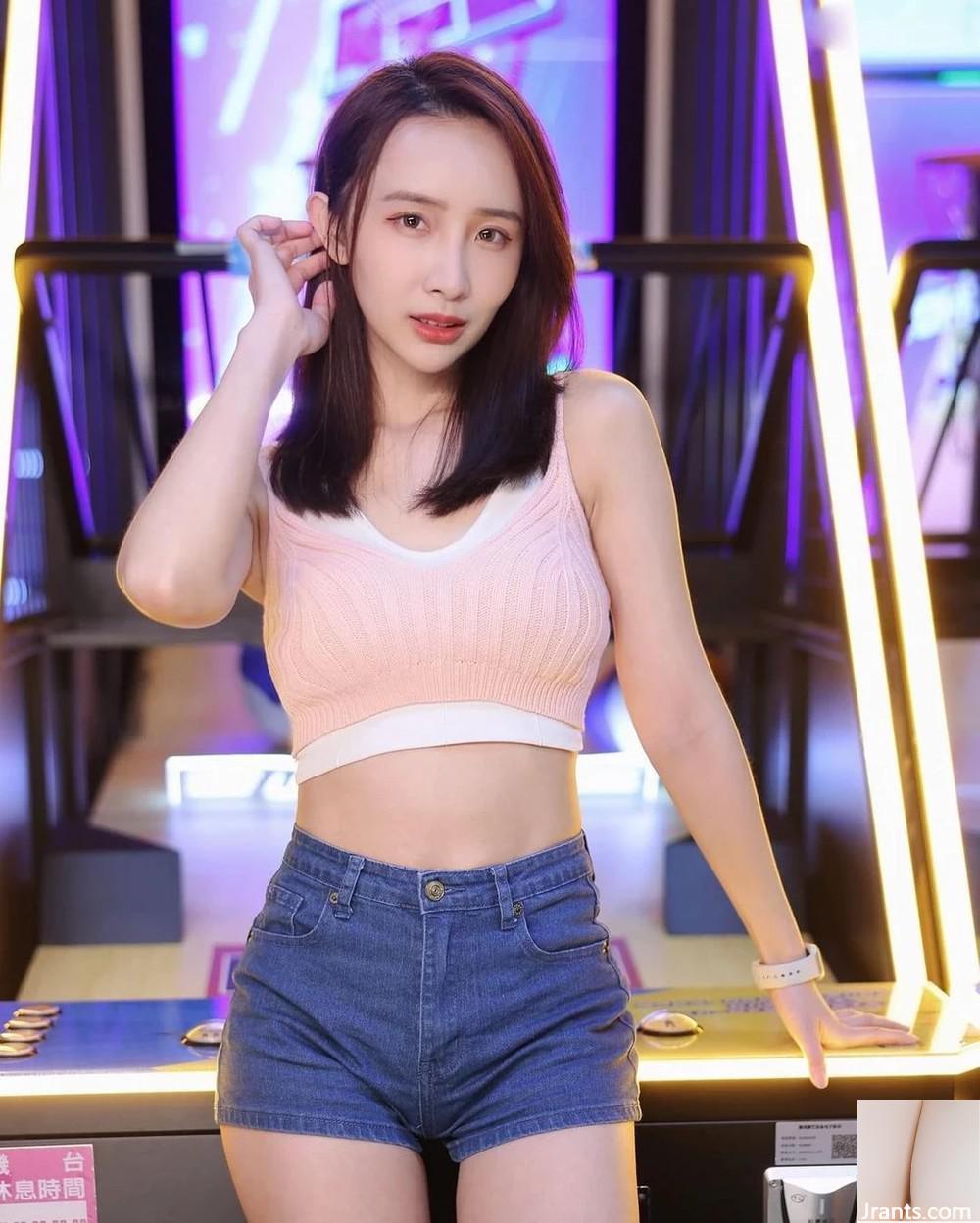 Nữ thần ngọt ngào “Zhenzhen” là một nụ cười ngọt ngào. - Ảnh 2