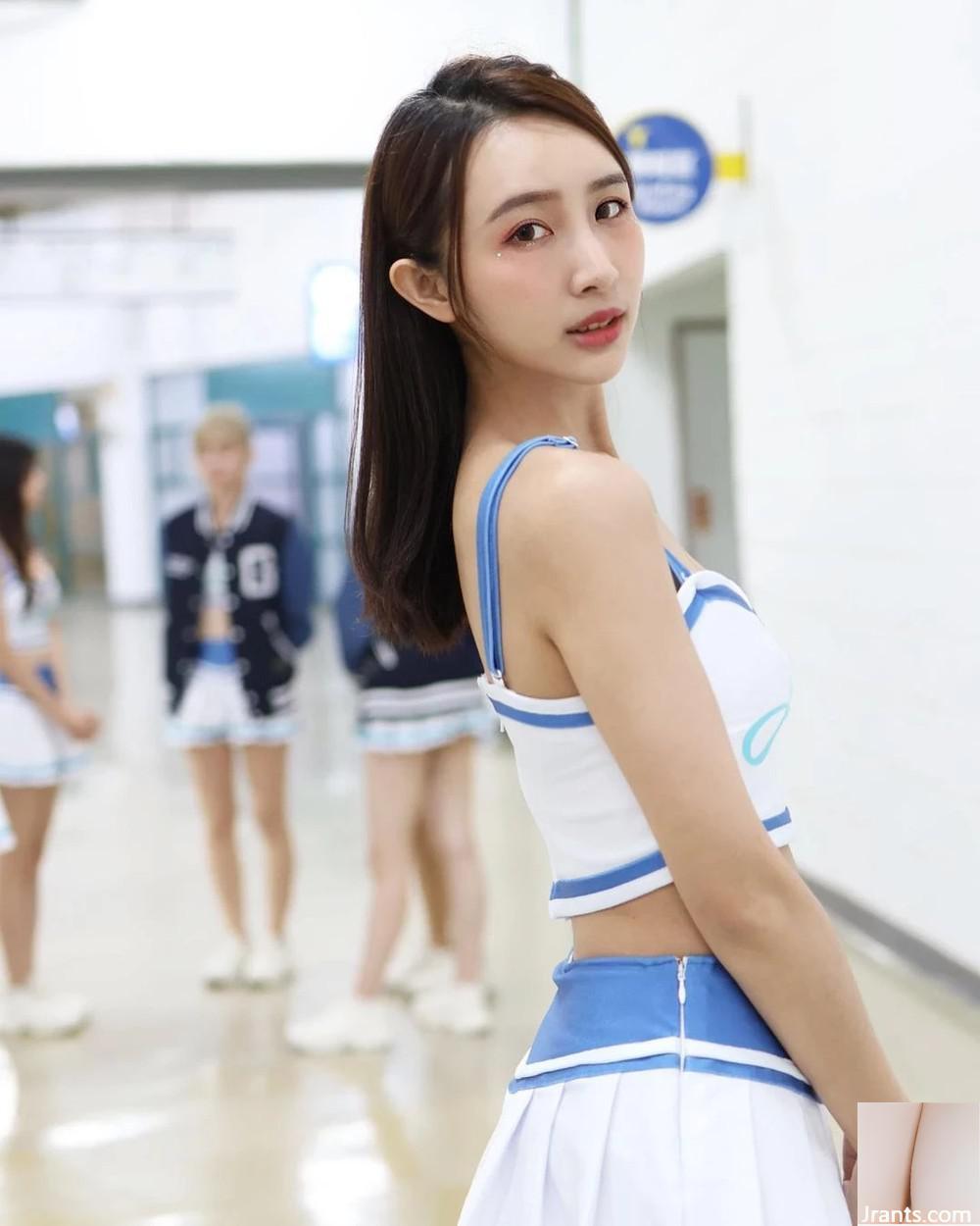 Nữ thần ngọt ngào “Zhenzhen” là một nụ cười ngọt ngào. - Ảnh 8