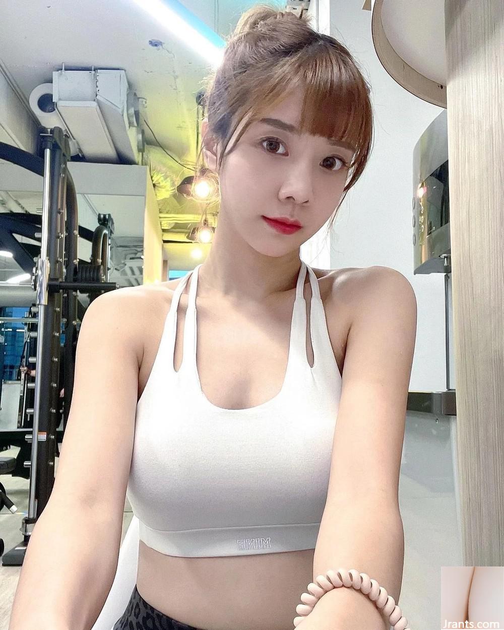 Ai có thể đứng trên những đường cong duyên dáng của “Lin Airong” trong tính khí! - Ảnh 6