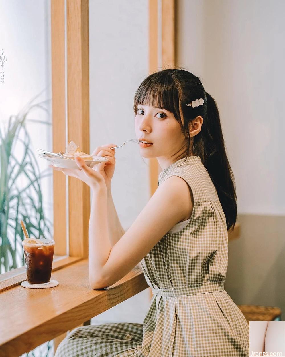 Cô gái khí chất “Huang lin-ay” nụ cười ấm áp tan chảy trái tim bạn