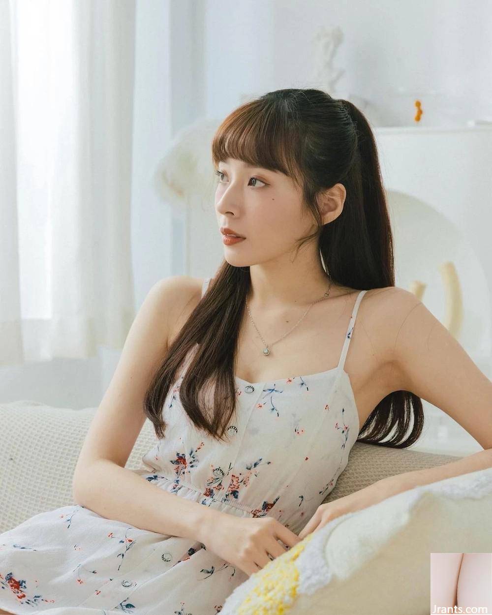 Cô gái khí chất “Huang lin-ay” nụ cười ấm áp tan chảy trái tim bạn - Ảnh 5