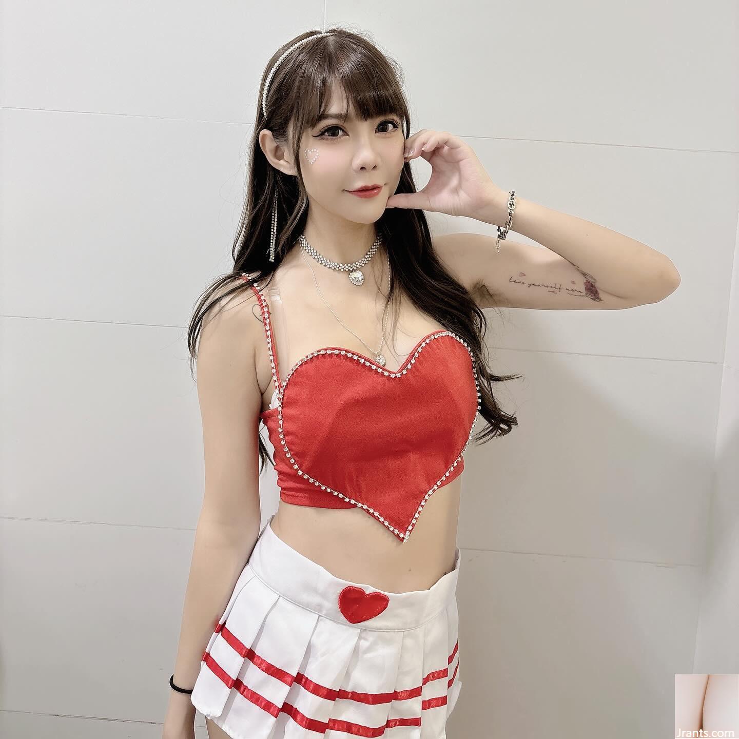 Cô gái nóng bỏng nhất “Bunny” trang phục cắt thấp làm cho cư dân mạng bị mê hoặc (13p) - Ảnh 13