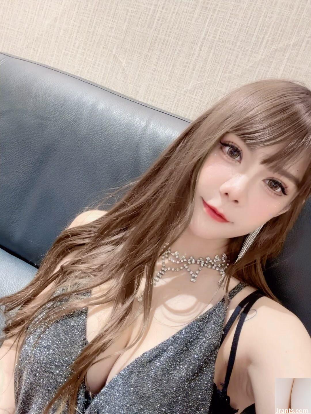 Cô gái nóng bỏng nhất “Bunny” trang phục cắt thấp làm cho cư dân mạng bị mê hoặc (13p) - Ảnh 3