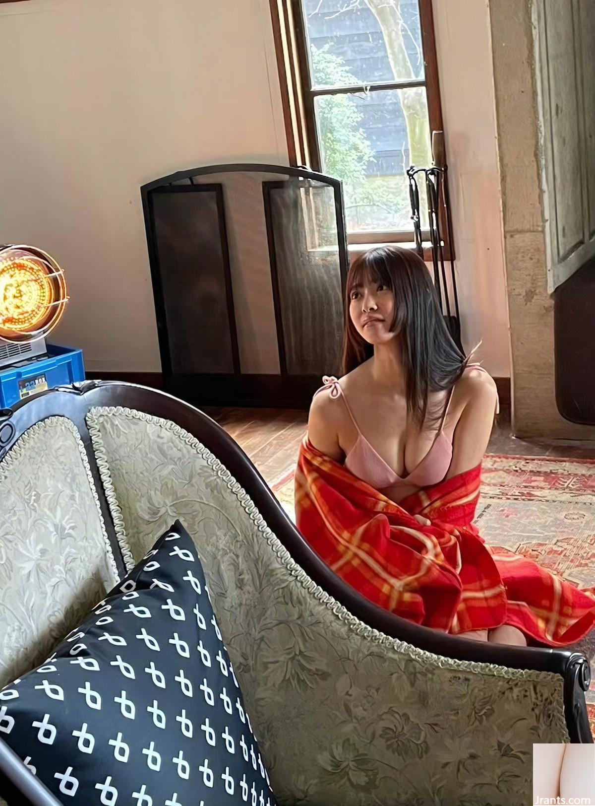 (Tiankouhua) Ngoại hình dễ thương cộng với làn da trắng đặc biệt quyến rũ (15p) - Ảnh 14