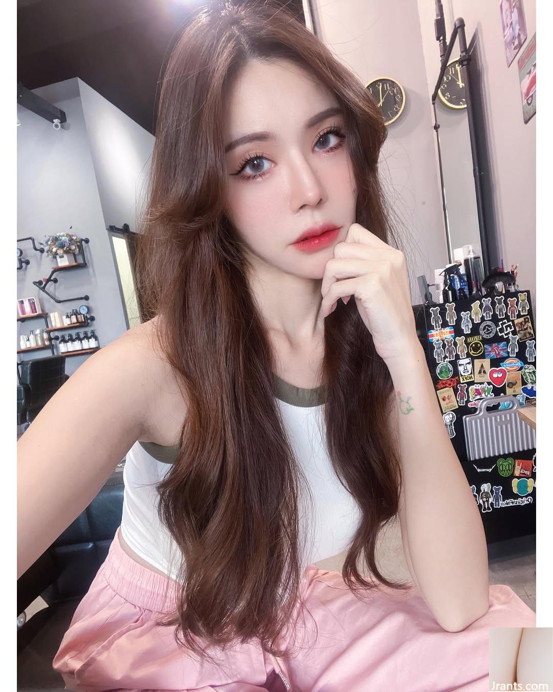 Ngoại hình quyến rũ của người mẫu nóng bỏng “Molly” đã thu hút sự chú ý (37P) - Ảnh 5