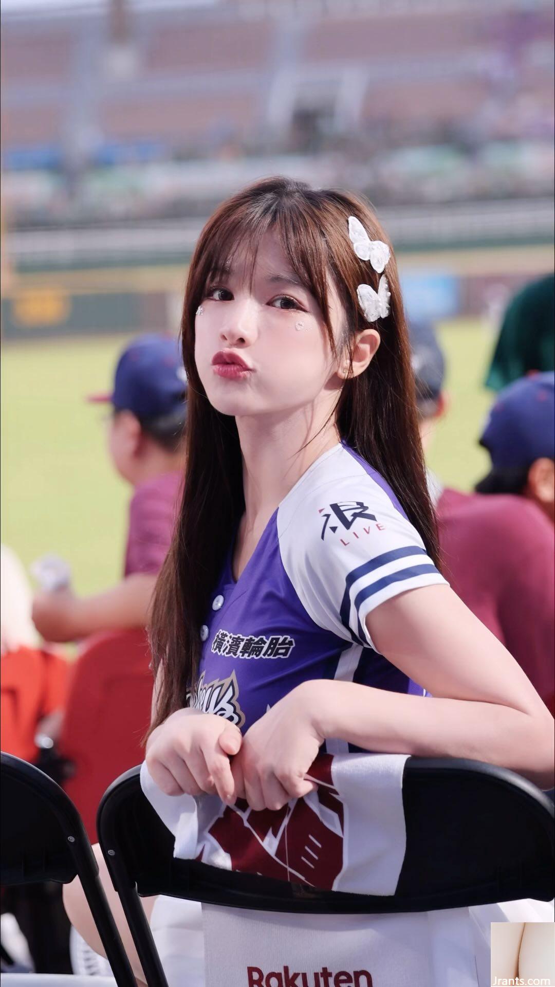 “YING Lin Daiying” có ngoại hình đẹp, làn da trắng và những đường cong nóng bỏng được giấu sâu (29P) - Ảnh 20