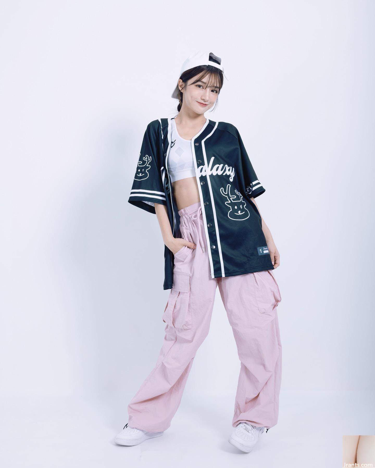 “YING Lin Daiying” có ngoại hình đẹp, làn da trắng và những đường cong nóng bỏng được giấu sâu (29P) - Ảnh 29