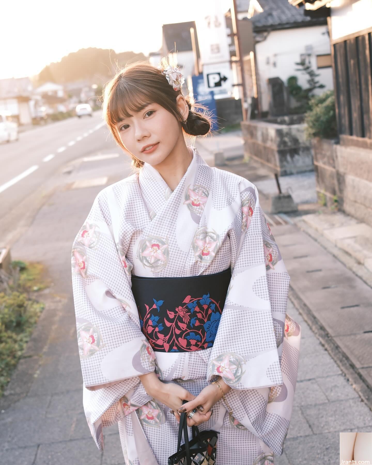 “Ruisi” đầy đặn với khuôn mặt ngọt ngào + thân hình nóng bỏng và săn chắc (25P) - Ảnh 24