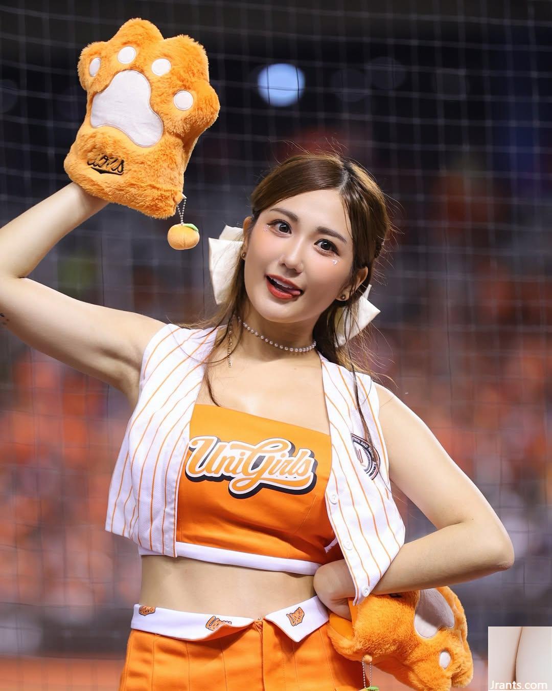 Bộ ngực đầy đặn của “络翞”, rãnh sâu trắng như tuyết và hình dáng siêu hấp dẫn đều lộ ra ánh sáng (21P) - Ảnh 20