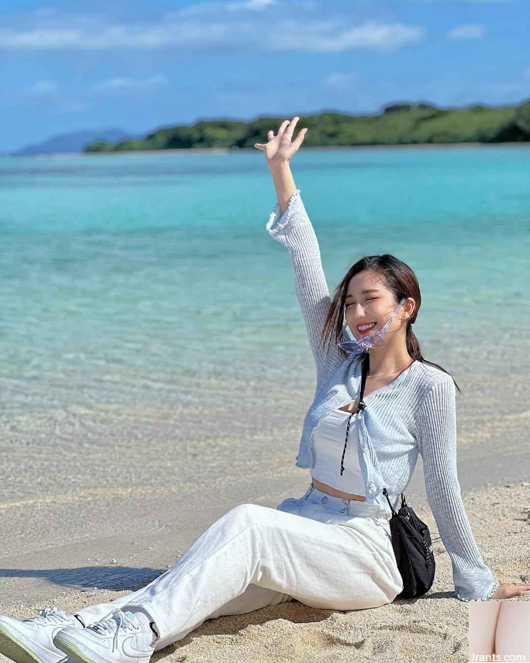 Bộ ngực đầy đặn của “络翞”, rãnh sâu trắng như tuyết và hình dáng siêu hấp dẫn đều lộ ra ánh sáng (21P) - Ảnh 5