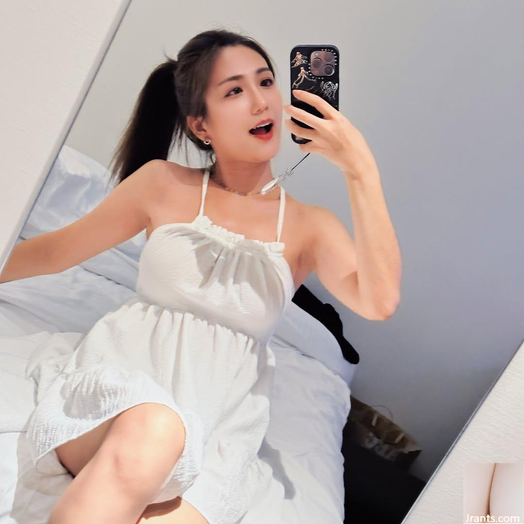 Bộ ngực đầy đặn của “络翞”, rãnh sâu trắng như tuyết và hình dáng siêu hấp dẫn đều lộ ra ánh sáng (21P) - Ảnh 8