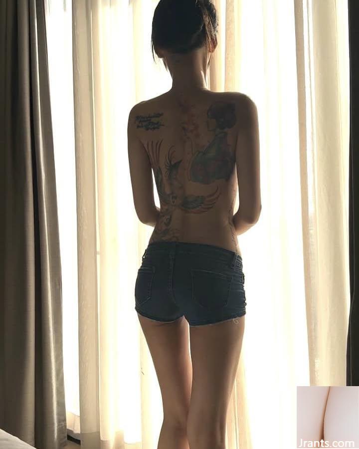 Bộ ngực nở nang của “Cai Mitch” hơi lộ ra và đường cong vô cùng quyến rũ (39P) - Ảnh 17