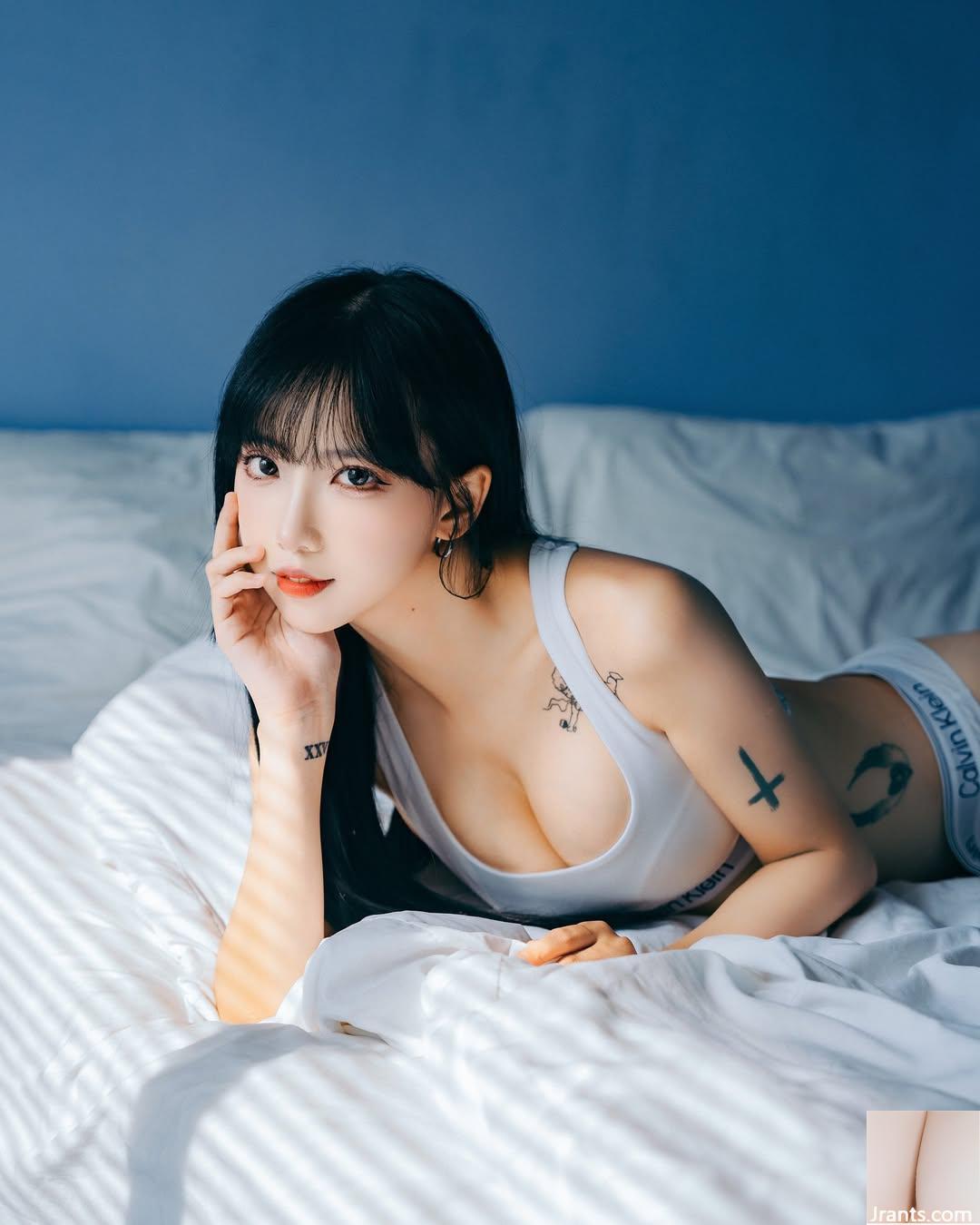 Khí chất thanh tao bất khả chiến bại của “Taotao” khí chất dâm đãng không ngừng quyến rũ, túi ngực trắng nõn và mềm mại đầy đặn (40P) - Ảnh 11