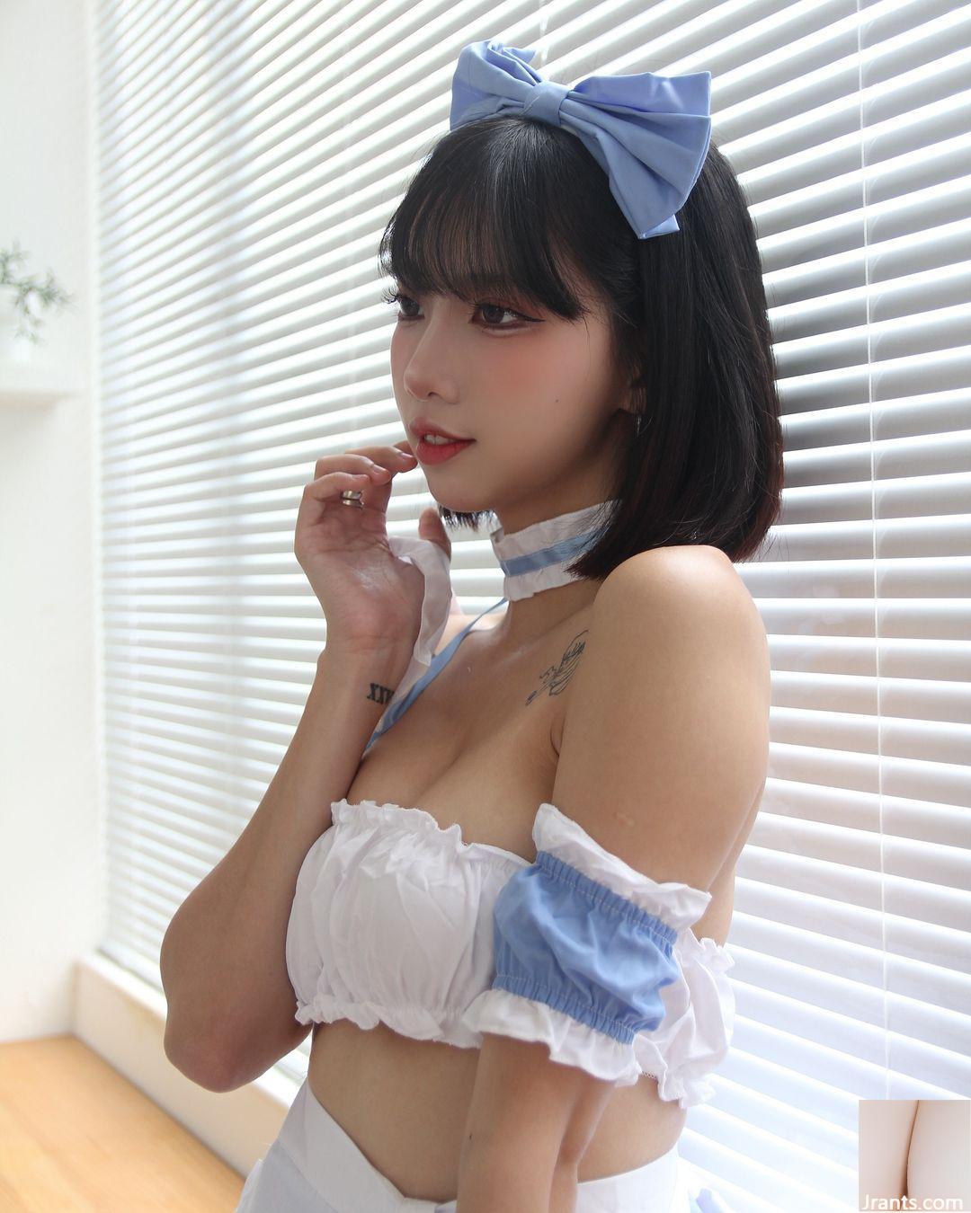 Khí chất thanh tao bất khả chiến bại của “Taotao” khí chất dâm đãng không ngừng quyến rũ, túi ngực trắng nõn và mềm mại đầy đặn (40P) - Ảnh 16