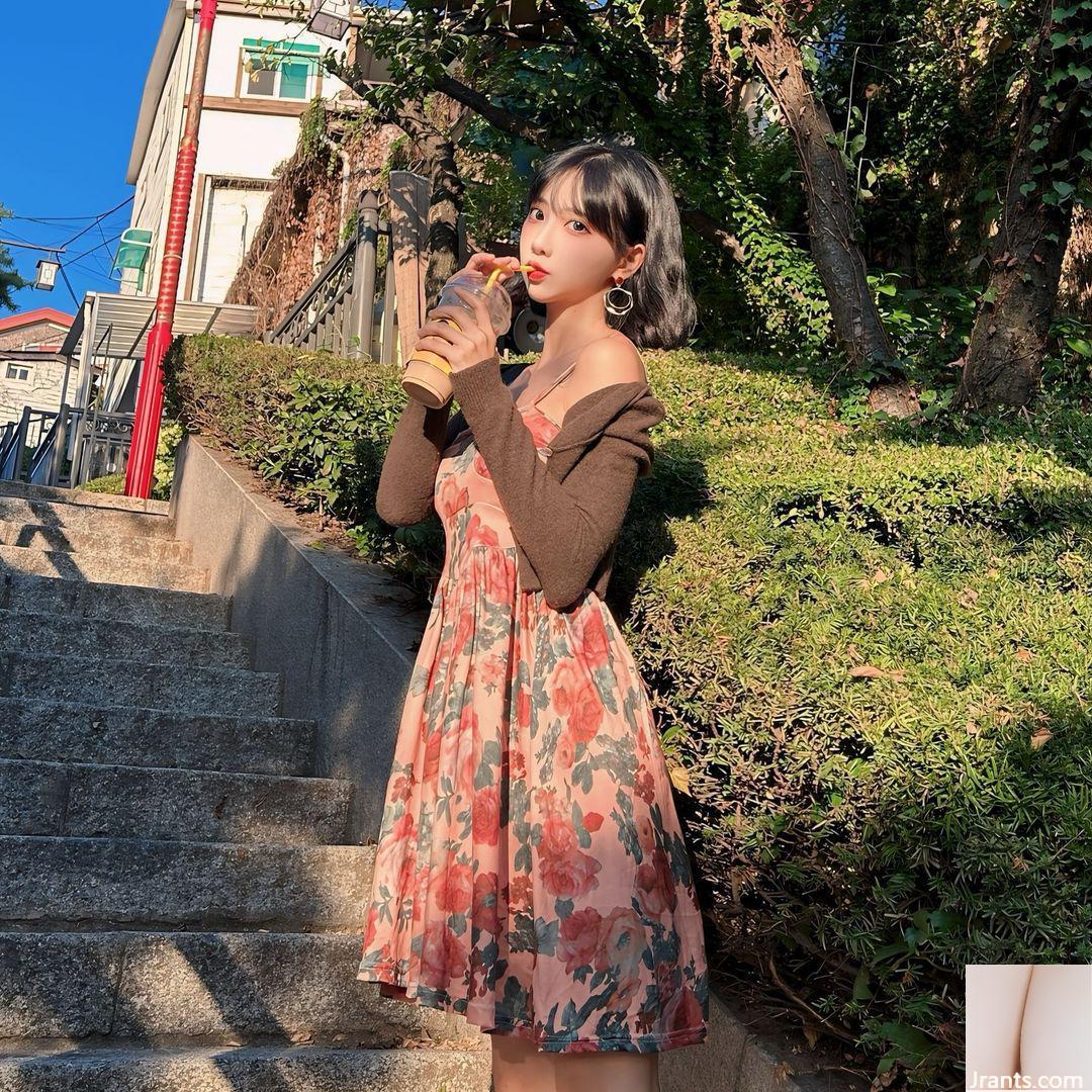 Khí chất thanh tao bất khả chiến bại của “Taotao” khí chất dâm đãng không ngừng quyến rũ, túi ngực trắng nõn và mềm mại đầy đặn (40P) - Ảnh 26