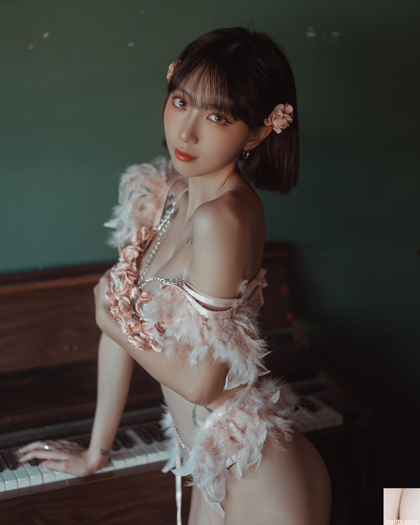 Khí chất thanh tao bất khả chiến bại của “Taotao” khí chất dâm đãng không ngừng quyến rũ, túi ngực trắng nõn và mềm mại đầy đặn (40P) - Ảnh 32