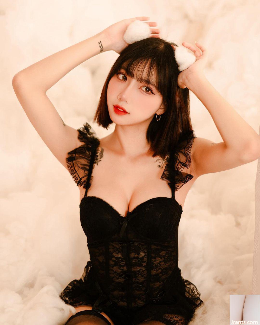 Khí chất thanh tao bất khả chiến bại của “Taotao” khí chất dâm đãng không ngừng quyến rũ, túi ngực trắng nõn và mềm mại đầy đặn (40P) - Ảnh 7