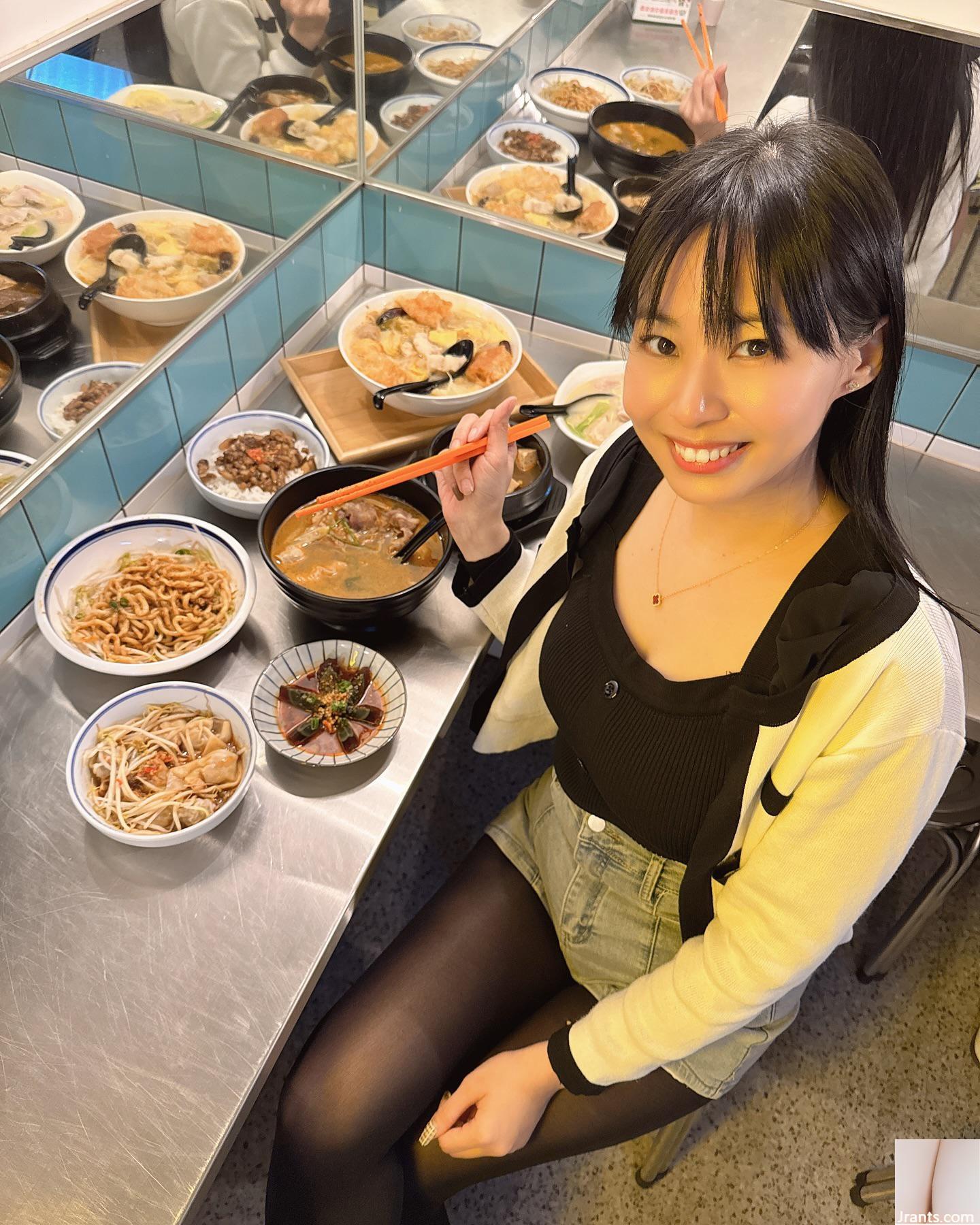 Những đường cong quyến rũ của vòng một đầy đặn “Nini” được bộc lộ trực tiếp? - Ảnh 17