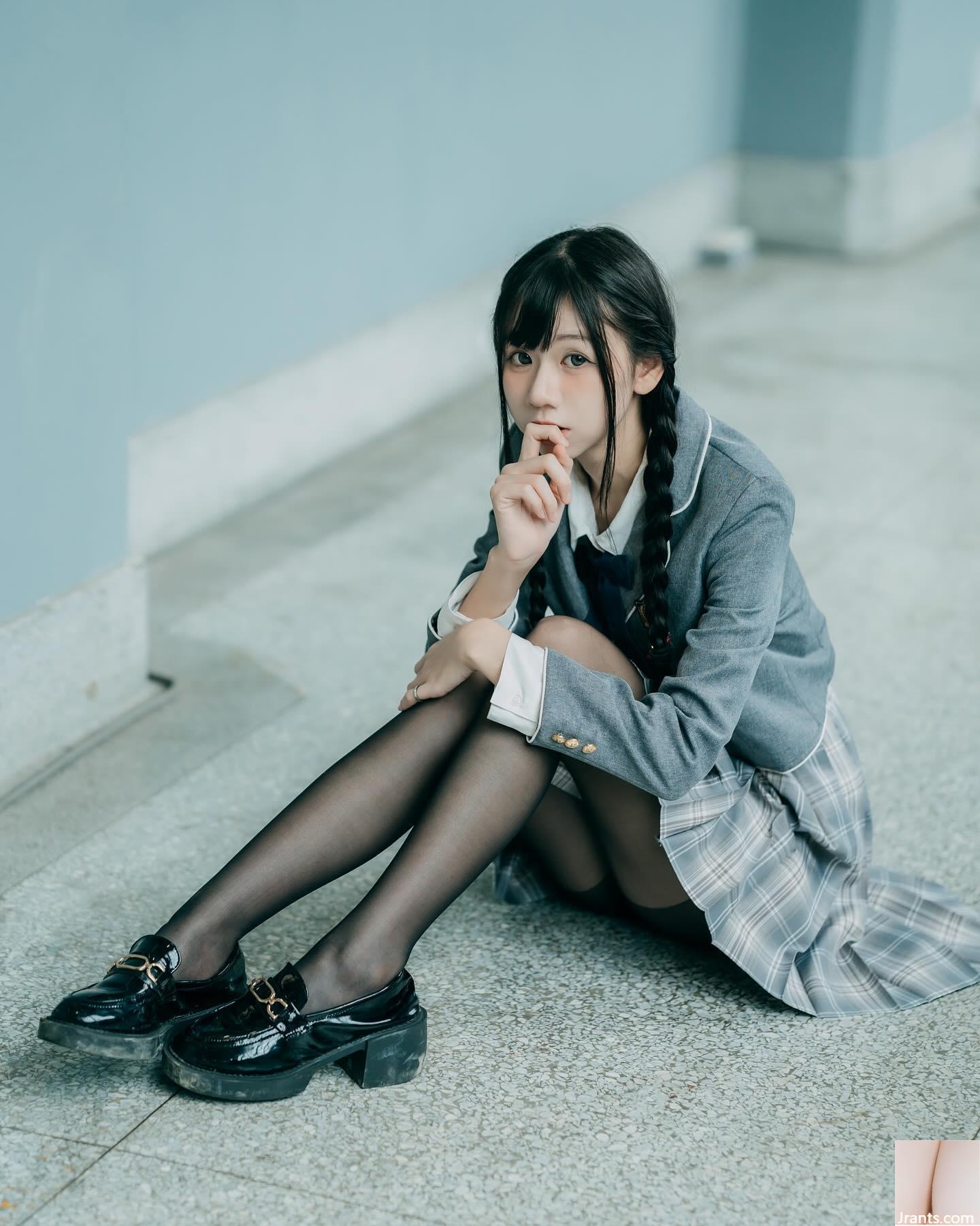 Em gái ngọt ngào giấu “bánh khoai tây”, bộ ngực đầy đặn và xinh đẹp không thể che giấu, và cô ấy cũng có đôi chân quyến rũ (23P) - Ảnh 21