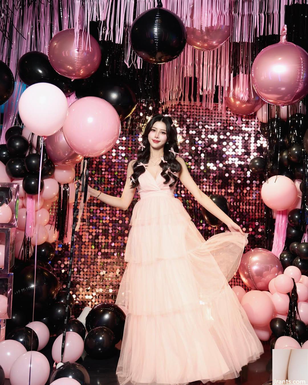 “Feng Ling” có vẻ ngoài quyến rũ và thân hình hoàn hảo, đầy cám dỗ và gợi cảm (33P) - Ảnh 29