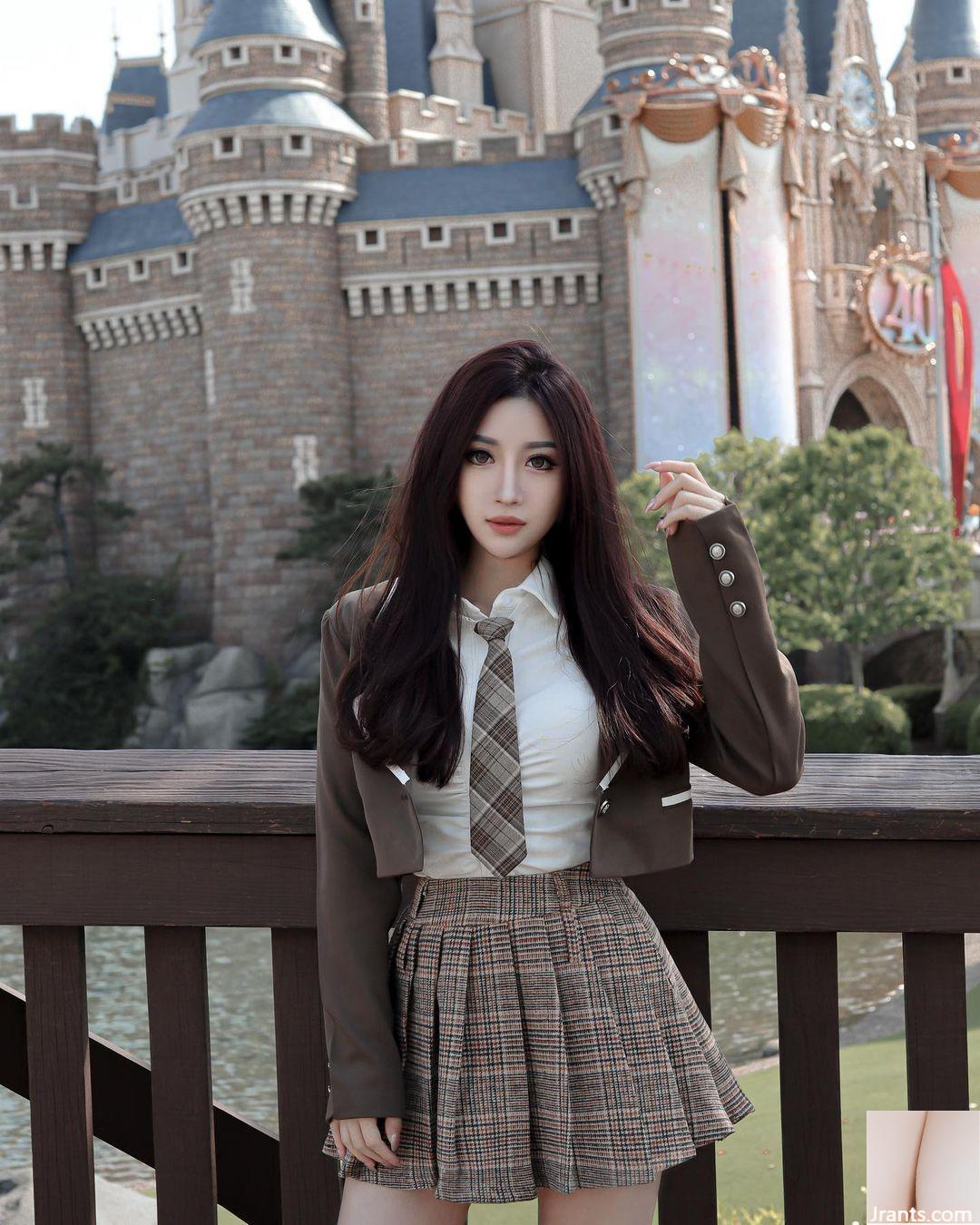 Bộ ngực xinh đẹp “Patty Hsu” hơi lộ bộ ngực thật quyến rũ và chết người (49P) - Ảnh 25