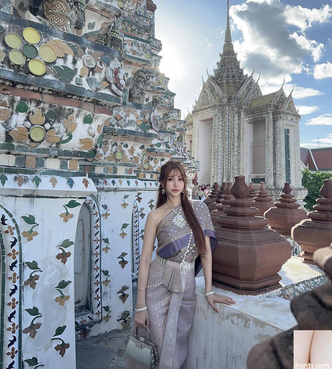 Cặp mông hoàn hảo “Caixuan Ning” che đi bộ ngực căng tròn và dáng người khiến tôi thích thú (38P) - Ảnh 13