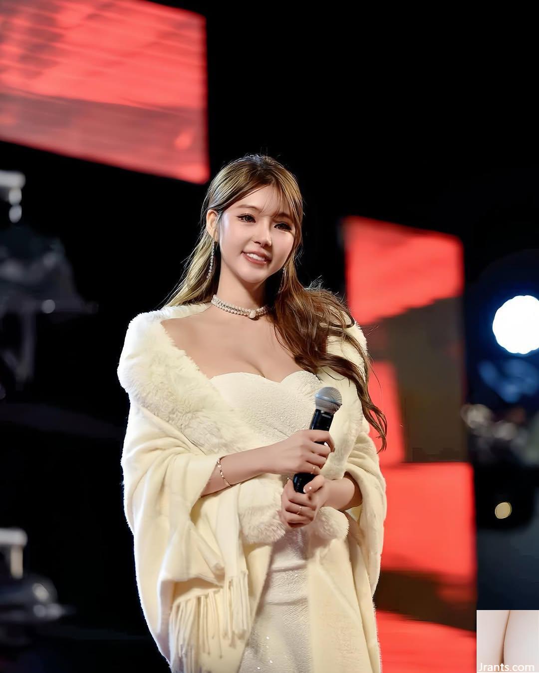 Cặp mông hoàn hảo “Caixuan Ning” che đi bộ ngực căng tròn và dáng người khiến tôi thích thú (38P) - Ảnh 18