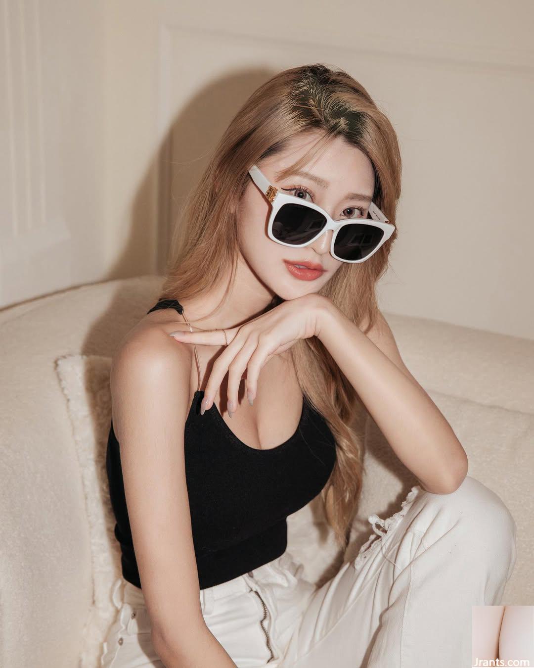 (Annber Cheng” Khí chất nữ hoàng lộ rõ ​​trong bộ bikini nóng bỏng bị rò rỉ (45P) - Ảnh 18