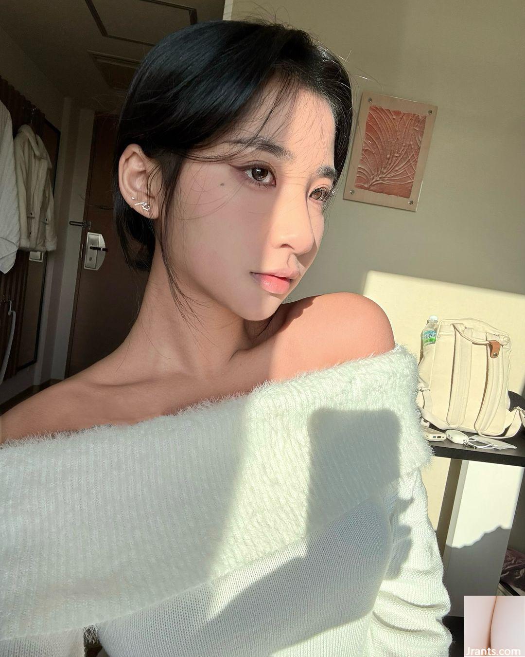 Tara” Thân hình đẹp không thể giấu được chân và ngực Taichi (33P) - Ảnh 20