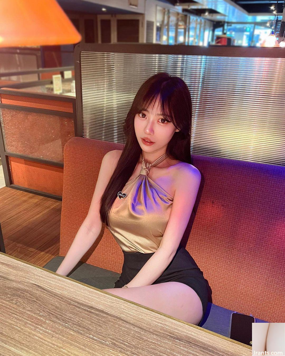 Nhân vật quỷ dị “Zhang Qiqi” có vẻ ngoài ngọt ngào, bắt mắt và toát lên sự cám dỗ tột độ (46P) - Ảnh 2