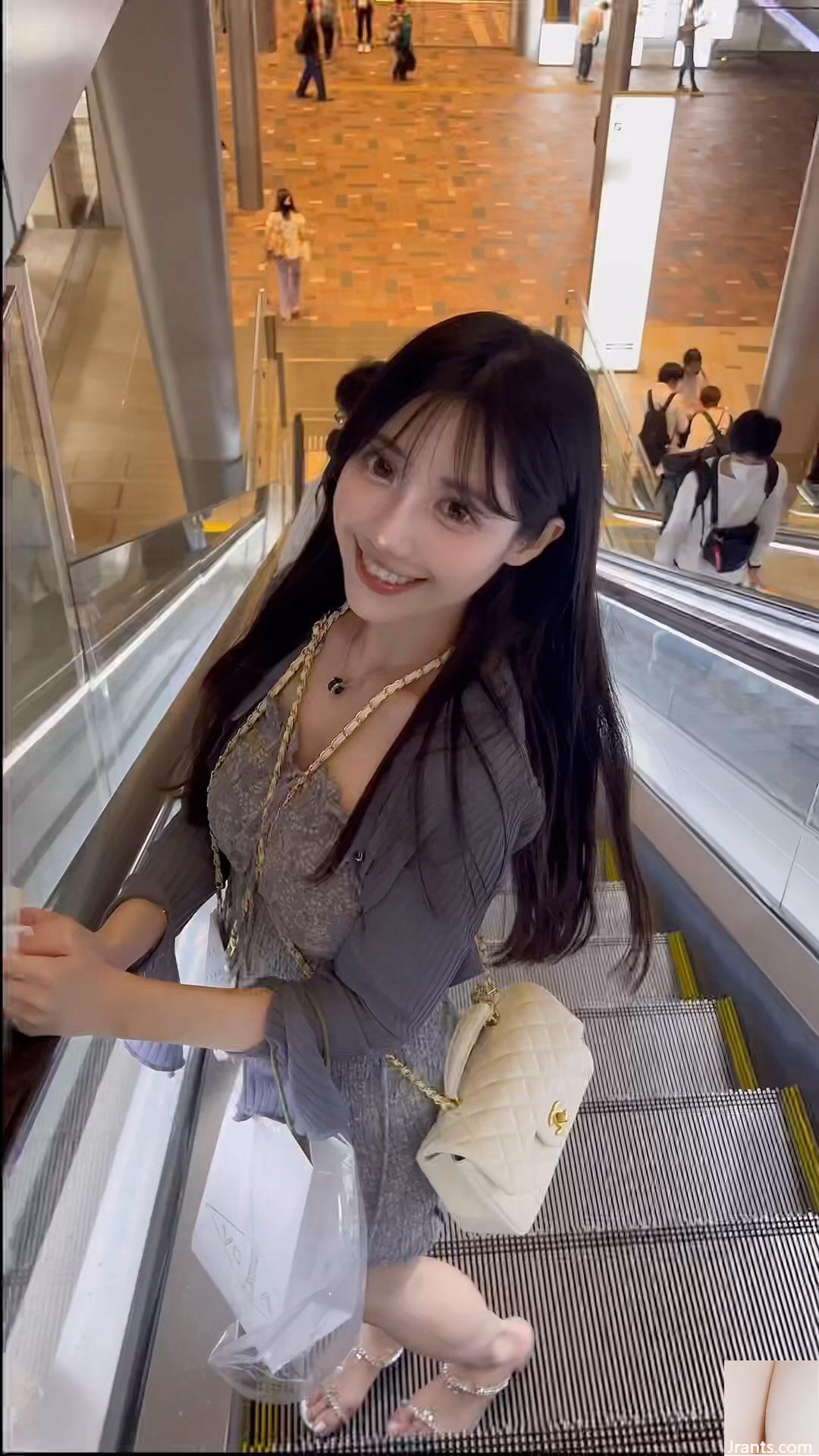 Nhân vật quỷ dị “Zhang Qiqi” có vẻ ngoài ngọt ngào, bắt mắt và toát lên sự cám dỗ tột độ (46P) - Ảnh 9