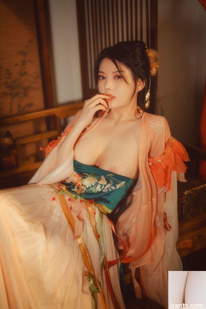 Tắm vẻ đẹp cổ điển ngực lớn - Ảnh 11