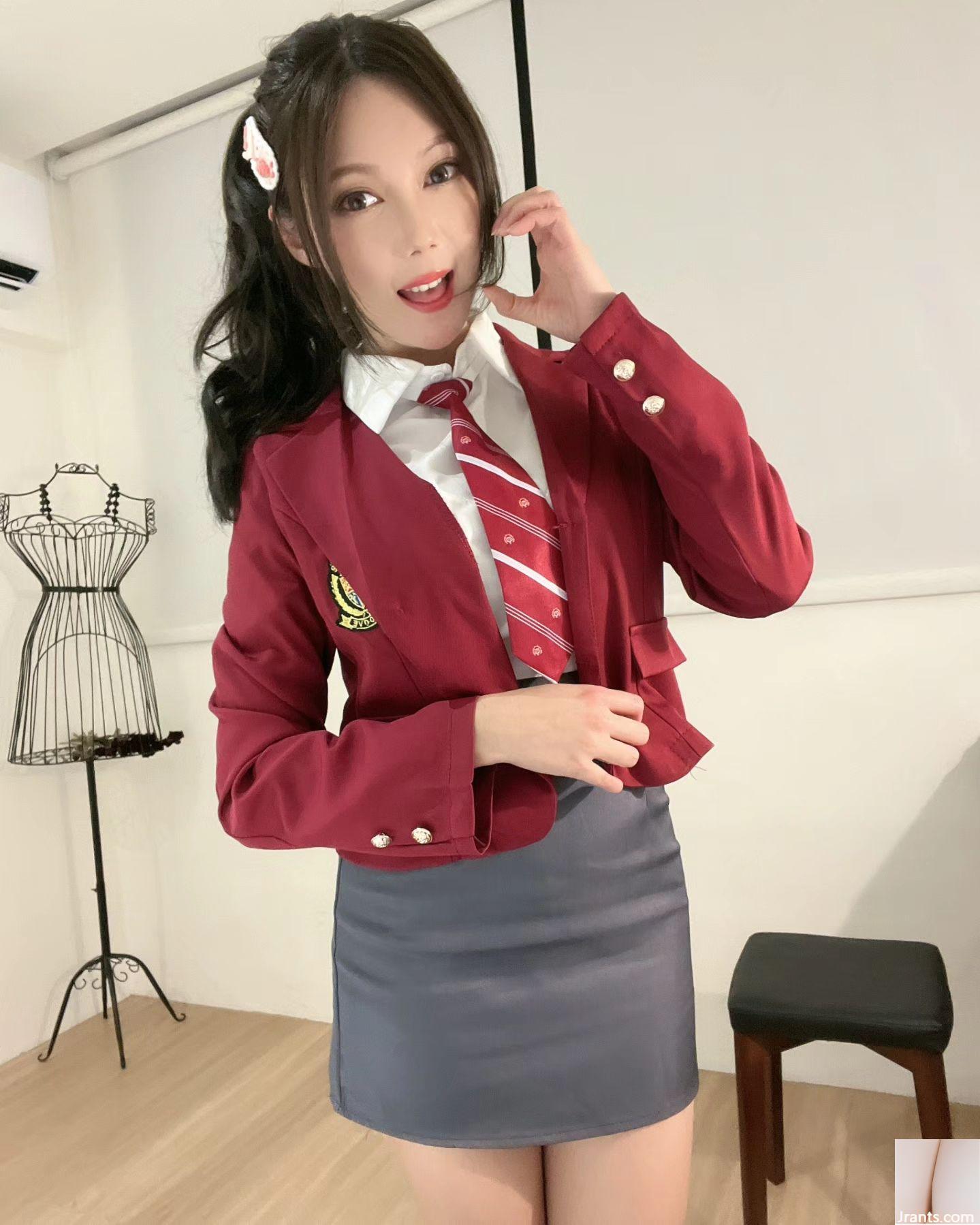 Thân hình nóng bỏng “Banban” có dáng chuẩn, không giấu được chữ V sâu và dáng người siêu dữ dằn, tất cả đều lộ ra ngoài (36P) - Ảnh 35