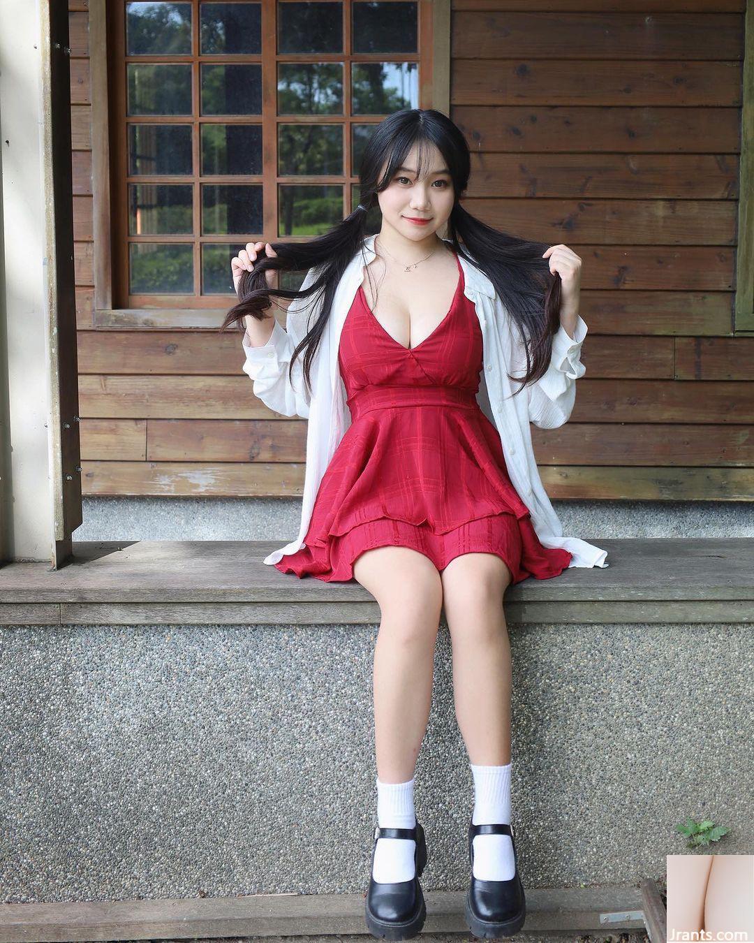 Vòng một kiêu hãnh “mini Han” khoe bikini nóng bỏng bị rò rỉ (29P) - Ảnh 21