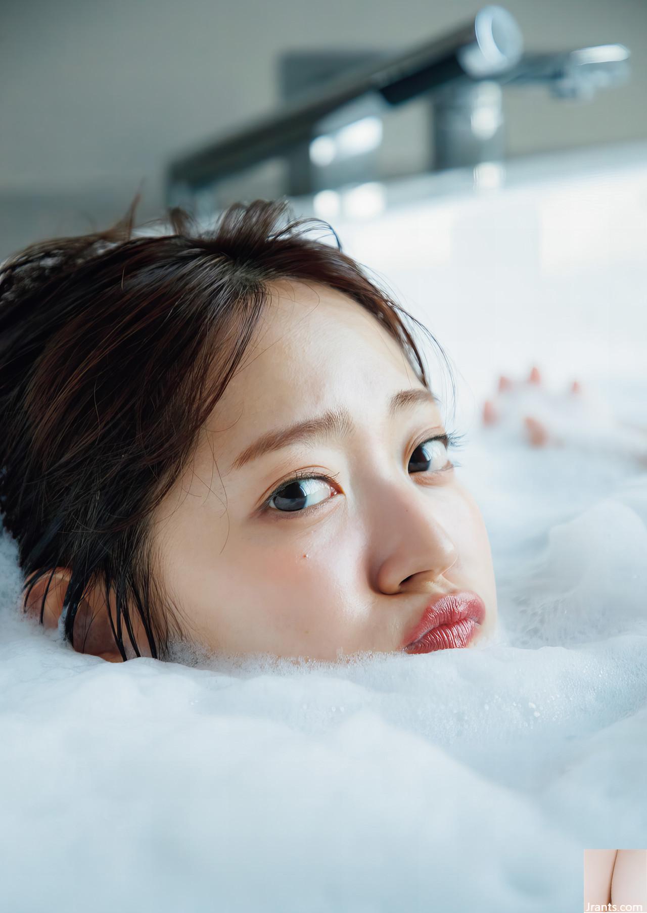 (Suzuki Airi) Bộ ngực gợi cảm, đôi chân thon và nụ cười ngọt ngào quyến rũ (41P) - Ảnh 25