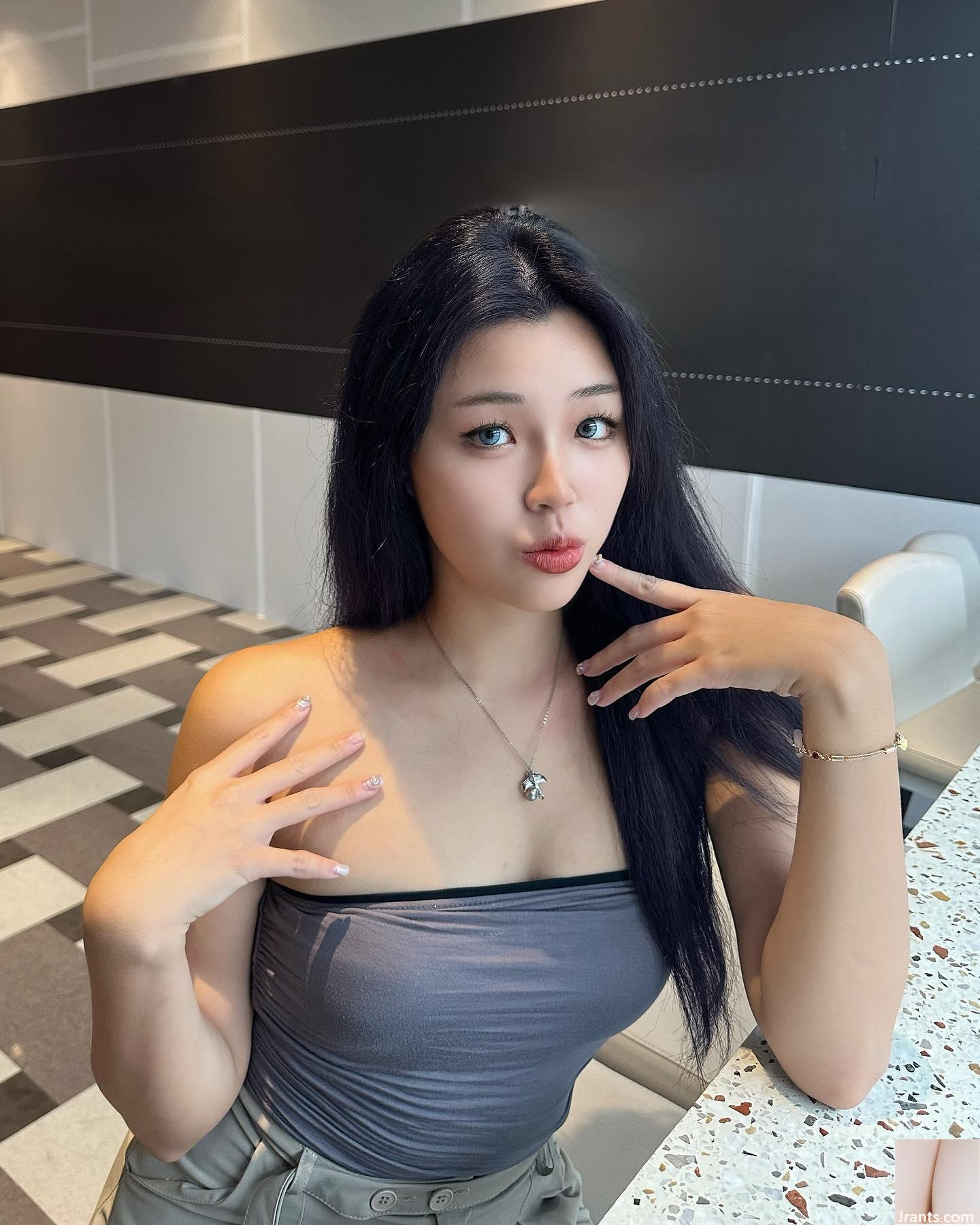 Sự tương phản tuyệt vời giữa vẻ đẹp tự nhiên, đôi chân đẹp và hương vị ngọt ngào của “Slin Lin” (17P) - Ảnh 14