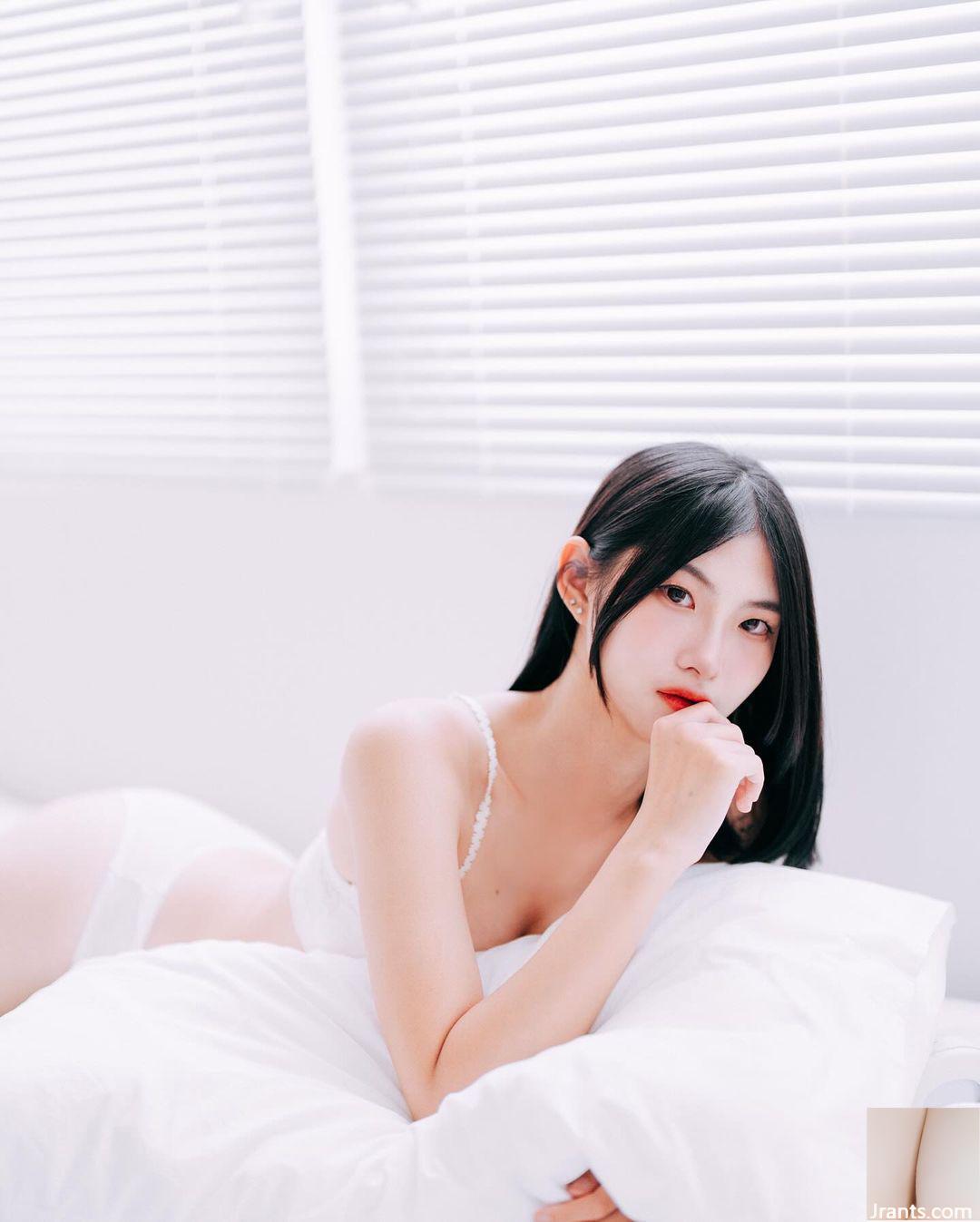 “YUNA” có khí chất hoàn hảo, xinh đẹp đến mức không cẩn thận sẽ gặp rắc rối (34P) - Ảnh 13