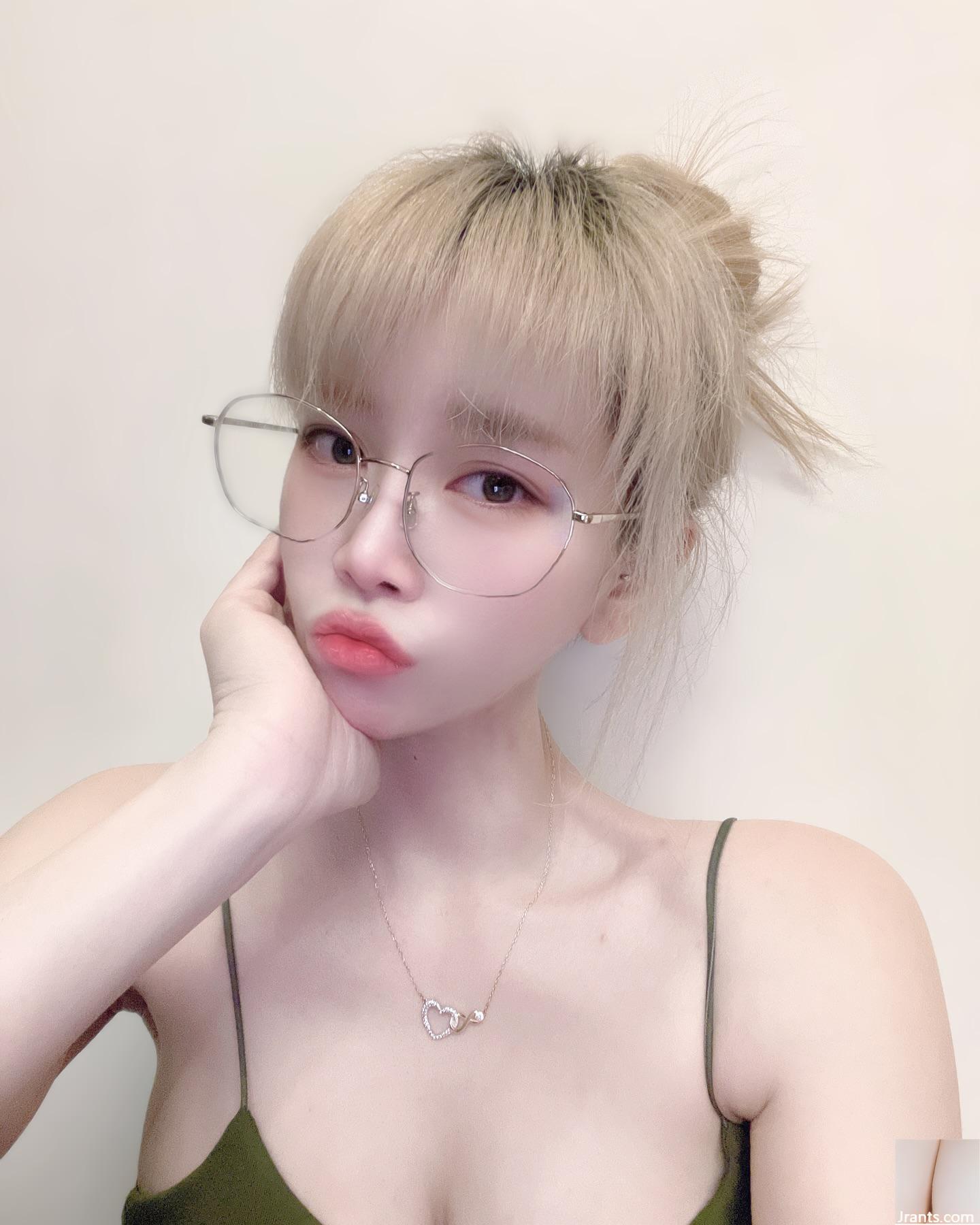 “Zhu Zhuqi” mắt to và ngấn nước che giấu vóc dáng đẹp và khá bắt mắt (28P) - Ảnh 28