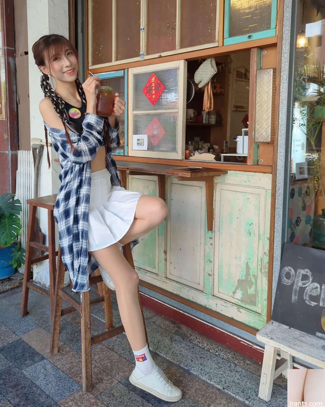 Tiểu quỷ nóng bỏng “Amy” ngực đẹp không cầm được máu mũi (19P)