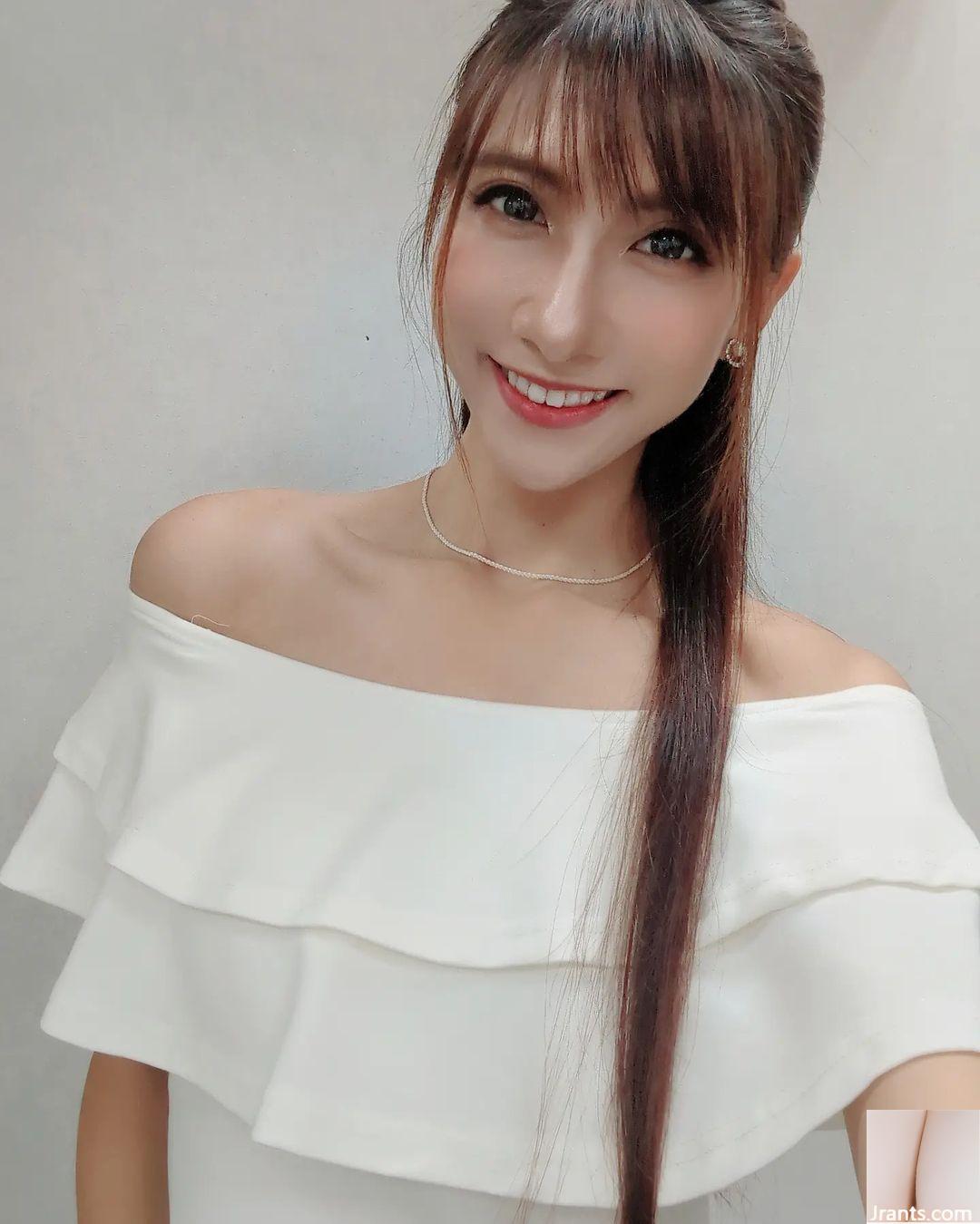 Tiểu quỷ nóng bỏng “Amy” ngực đẹp không cầm được máu mũi (19P) - Ảnh 15