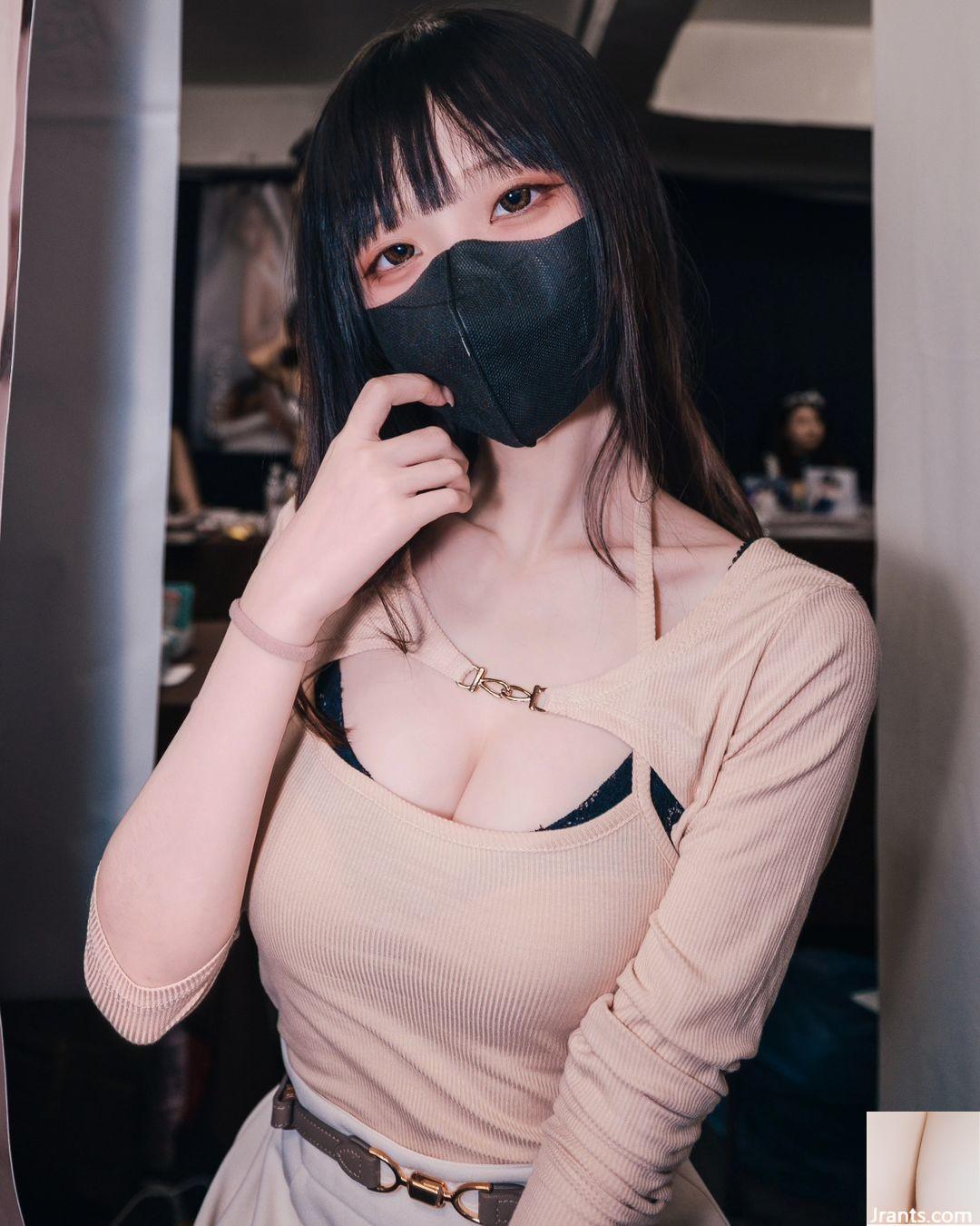 Người nổi tiếng nóng bỏng trên Internet “Li Zi” là một cô gái siêu nóng bỏng và ngọt ngào với ngoại hình hoàn hảo (28P) - Ảnh 2