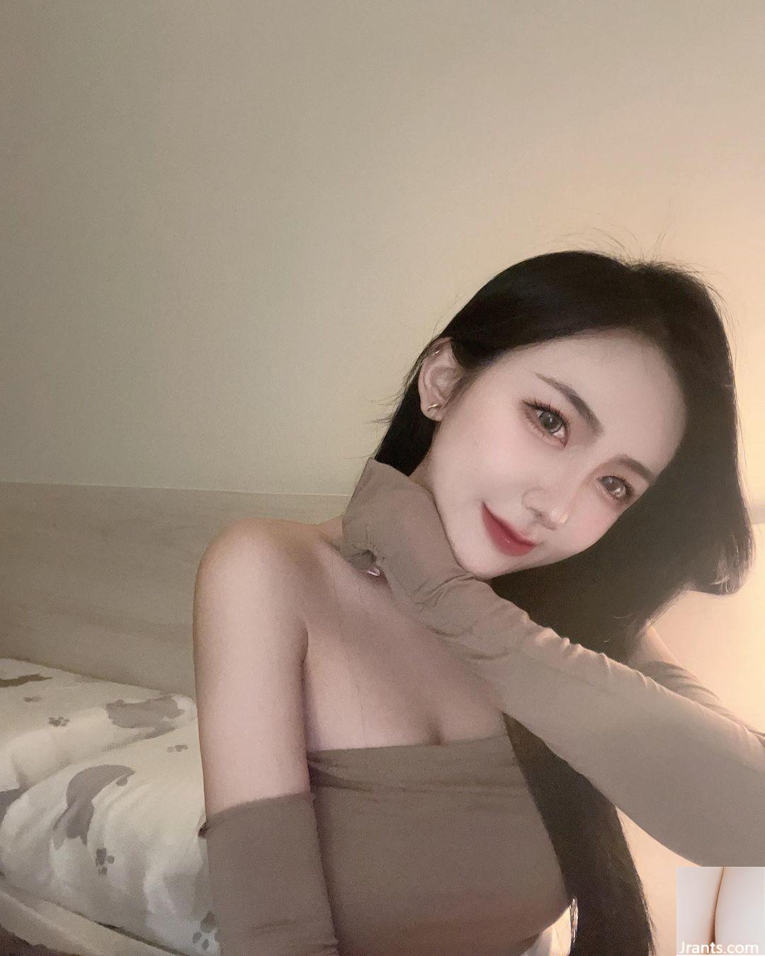 Vòng eo hoàn hảo của “Qianrong” với bộ ngực khủng và đẹp khiến người ta mê ngay lập tức (33P) - Ảnh 31