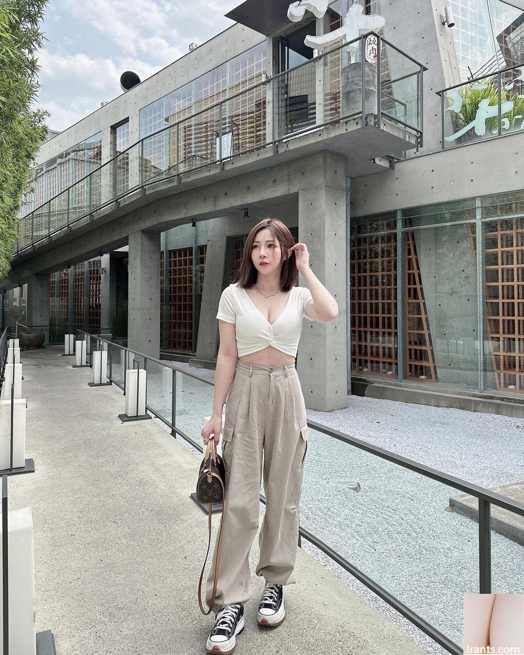 Những đường cong quyến rũ đến mức “Nian Niannian” có bộ ngực đẹp trắng trẻo và những đường cong gợi cảm nóng bỏng và quyến rũ (32P) - Ảnh 4