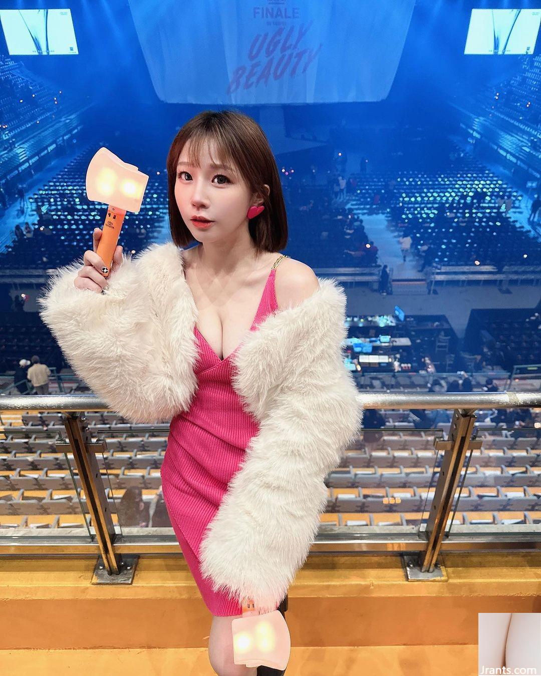 Những đường cong quyến rũ đến mức “Nian Niannian” có bộ ngực đẹp trắng trẻo và những đường cong gợi cảm nóng bỏng và quyến rũ (32P) - Ảnh 7