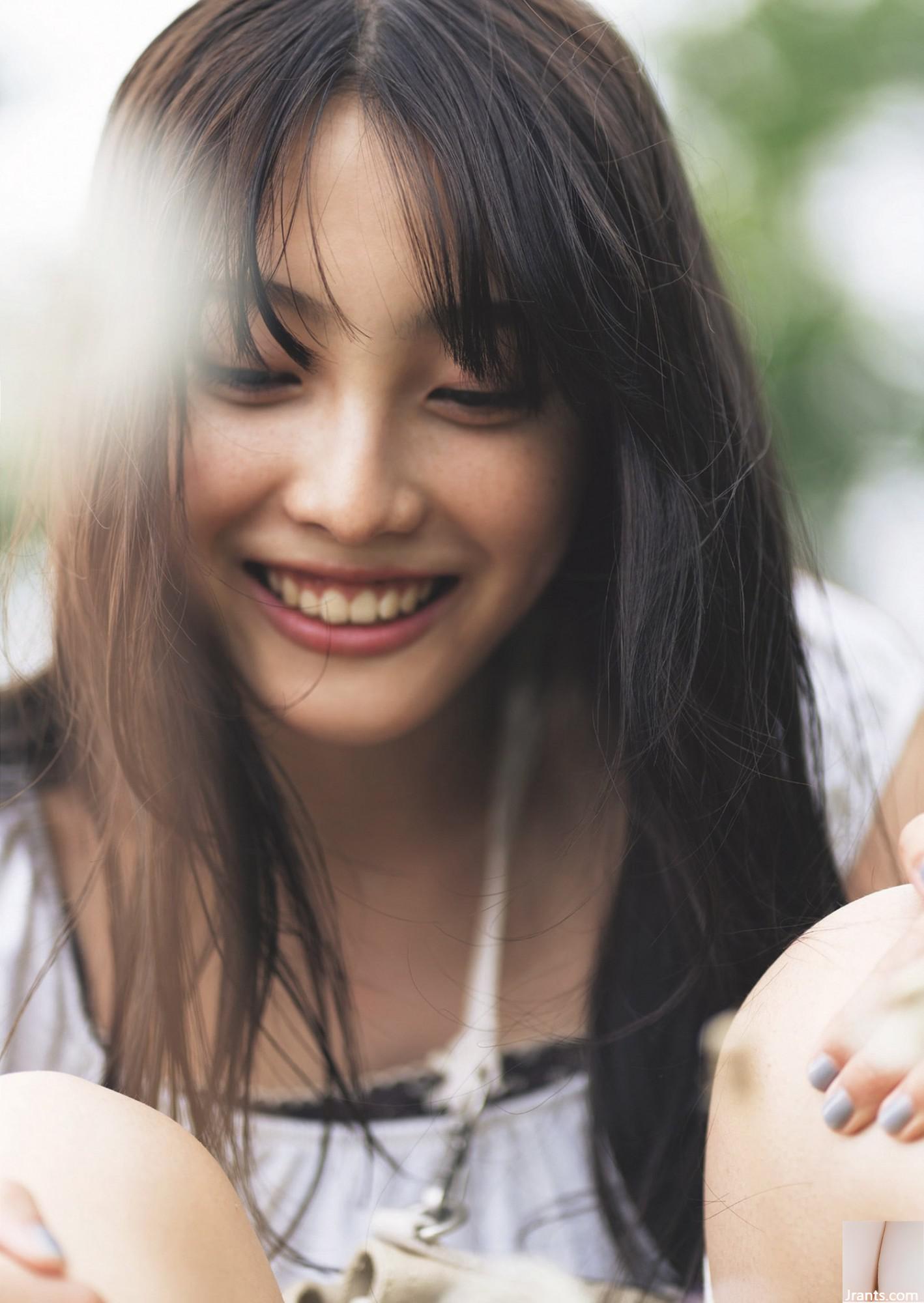 (Fukuda Mirika) Bộ ngực đẹp tròn trịa và đầy đặn không thể che giấu và toát lên khí chất quyến rũ (18P) - Ảnh 4